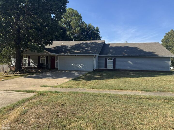 Property Photo:  700 W Monroe Avenue  AR 72401 