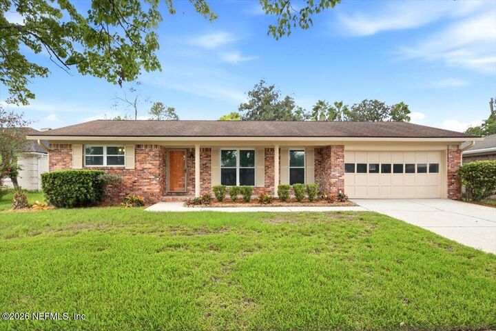 Property Photo:  9042 Warwickshire Road  FL 32257 