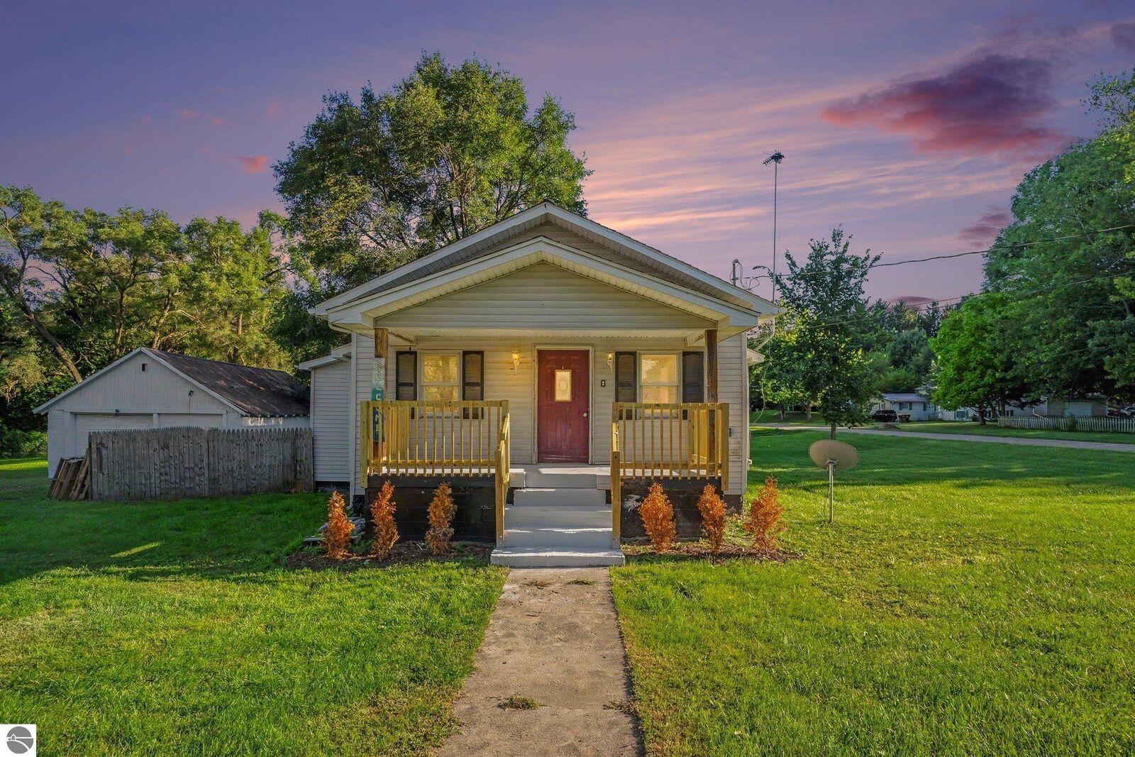 Property Photo:  502 E Hazel Street  MI 48880 