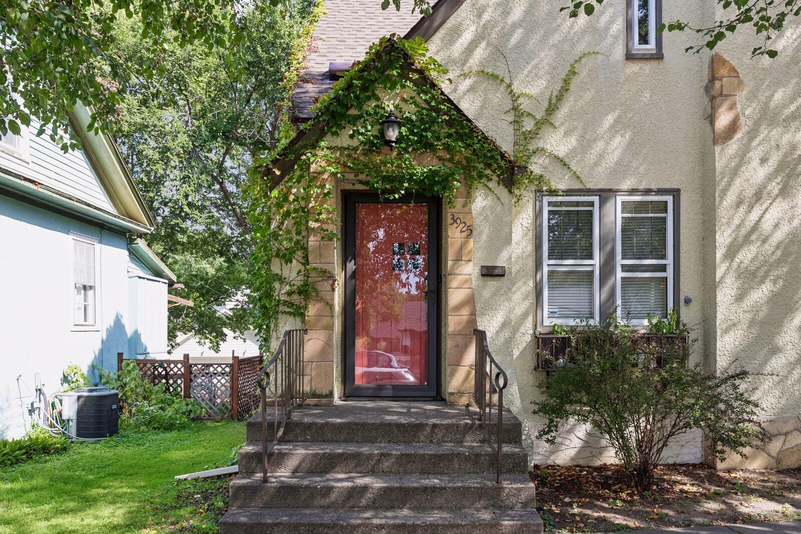 Property Photo:  3925 France Avenue S  MN 55416 