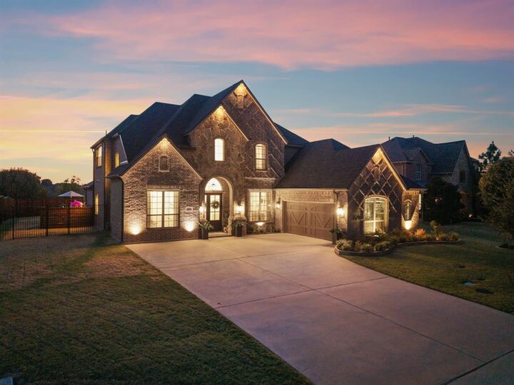 Property Photo:  1102 Hidden Oaks Drive  TX 75098 