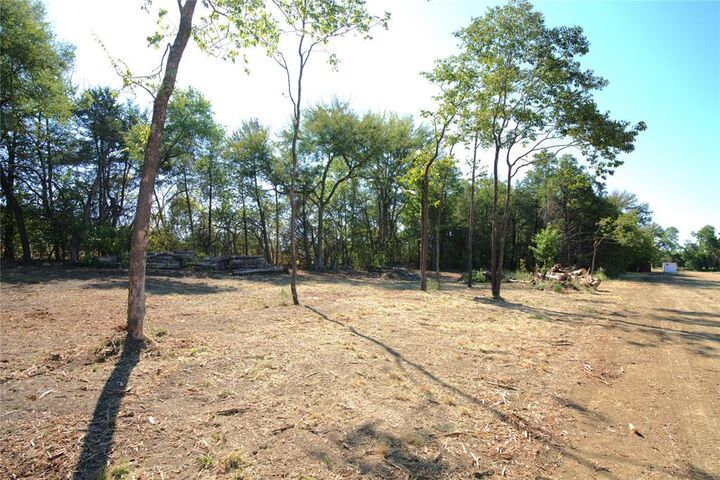 Property Photo:  55 County Road 42351  TX 75462 