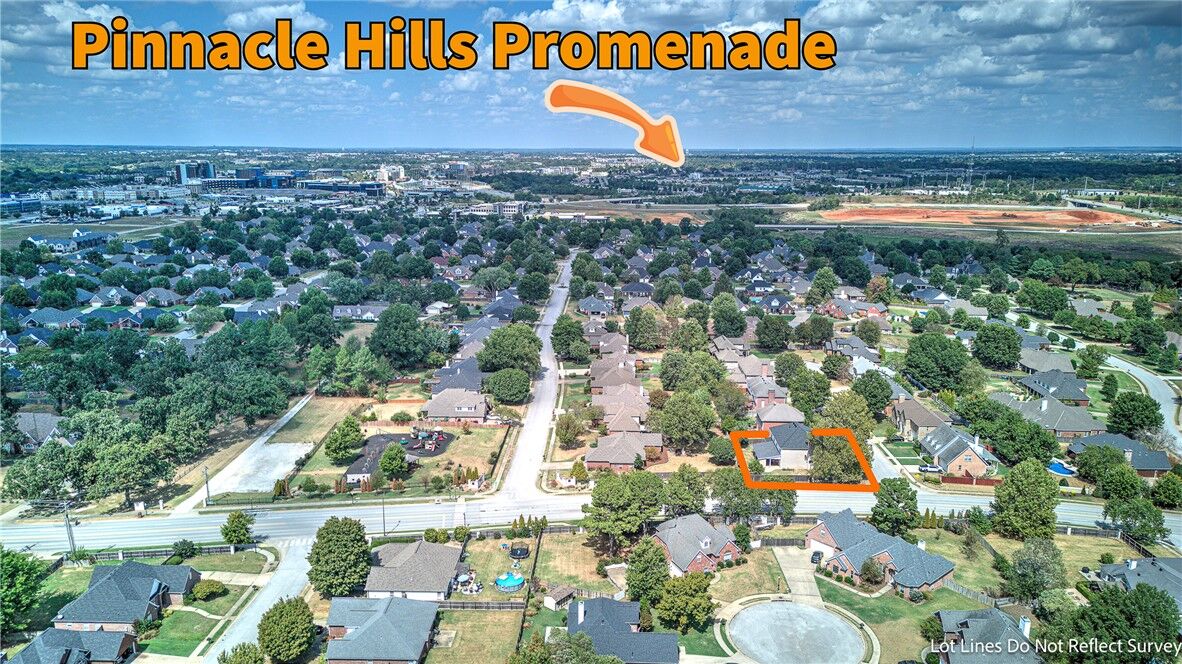 Property Photo:  5212 S 44th Place  AR 72758 