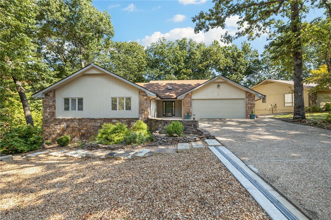 Property Photo: 7 Kenton Lane AR 72715
