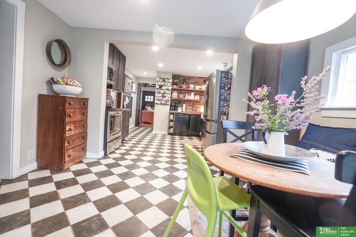 Property Photo:  641 E 9th Street  NE 68467 
