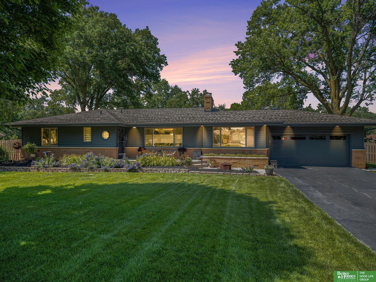 Property Photo:  11418 Pierce Street  NE 68144 