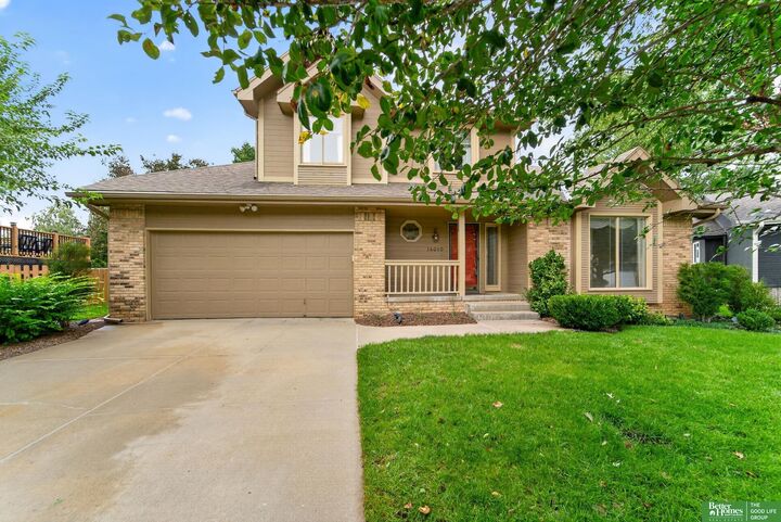 Property Photo: 14010 Lillian Circle NE 68138