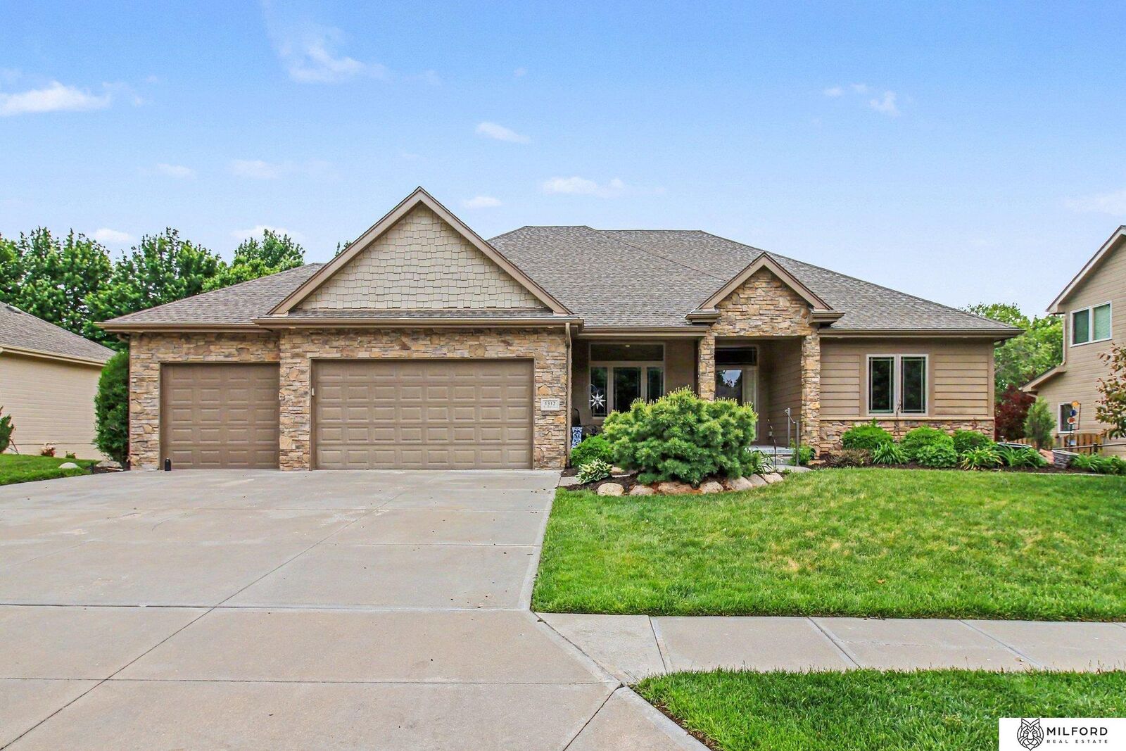 Property Photo: 1317 S 195th Street NE 68130
