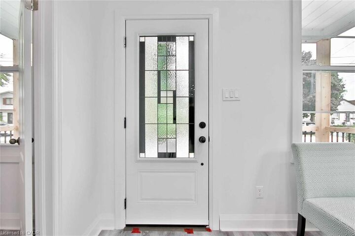 Property Photo:  549 Waterloo Street Upper  ON L8H 6V6 