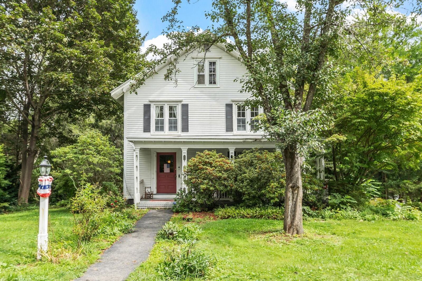 Property Photo:  46 Broad St  MA 01005 