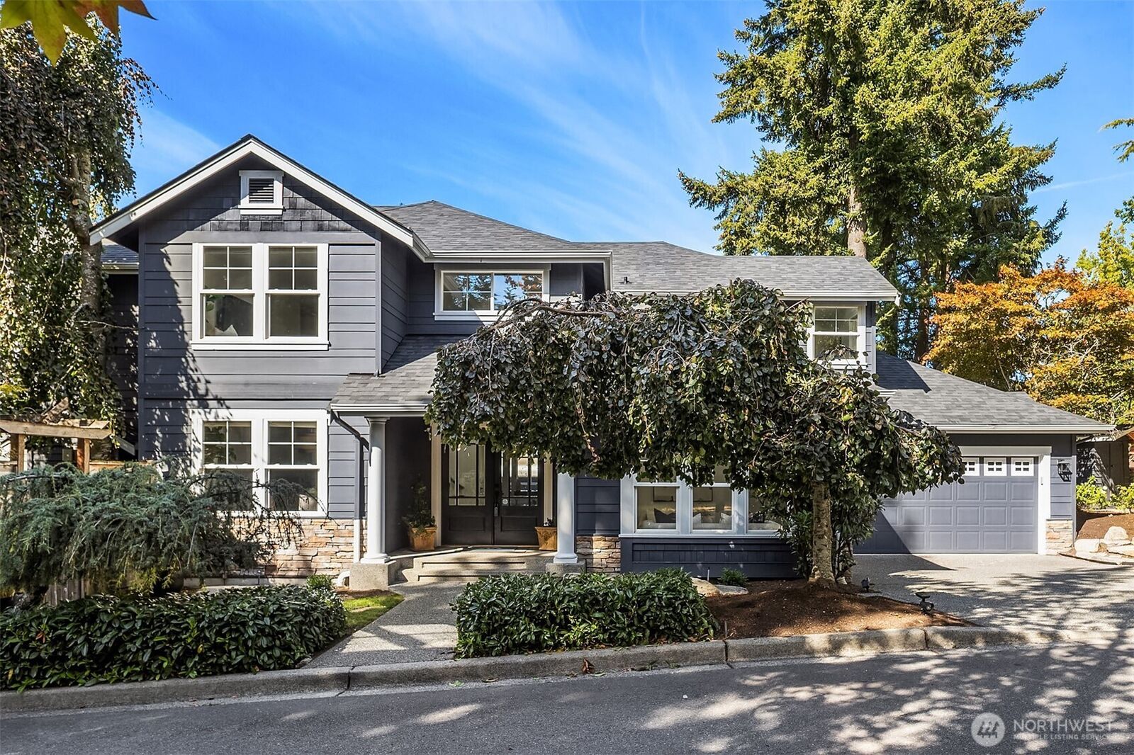 Property Photo: 12524 NE 75th Place WA 98033