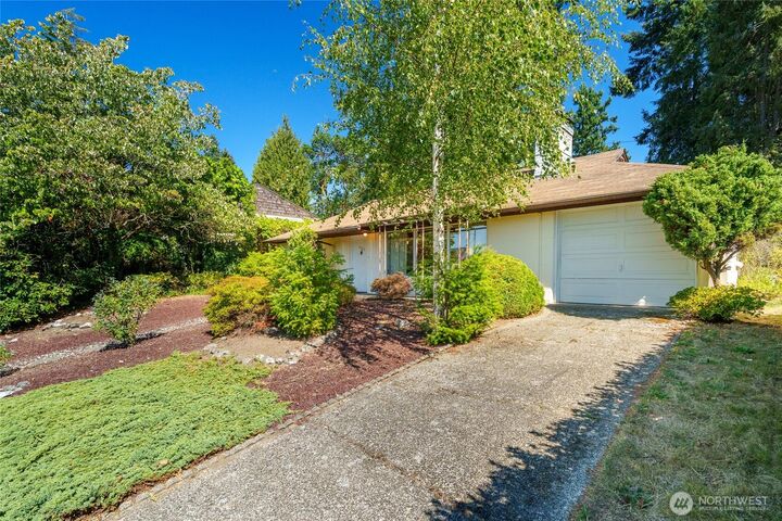 Property Photo: 15326 Stone Ave N WA 98133
