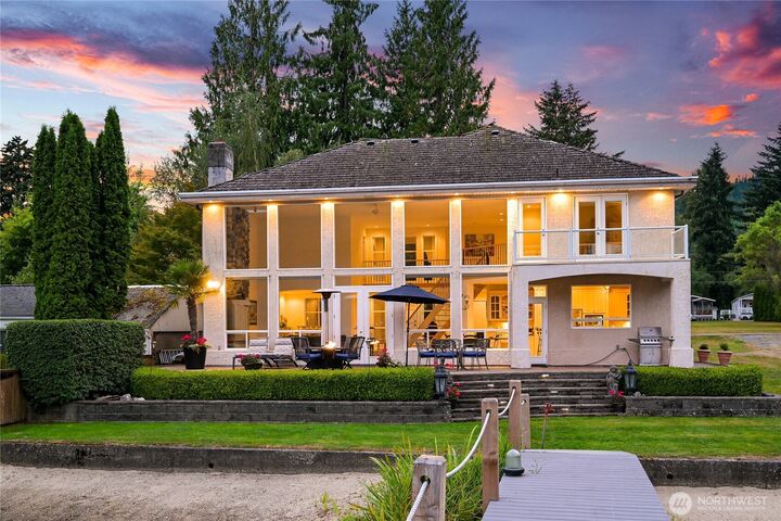 Property Photo:  874  Autumn Lane  WA 98229 