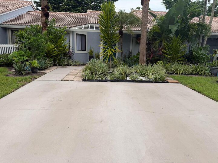 Property Photo:  9912 Watermill Circle  FL 33437 