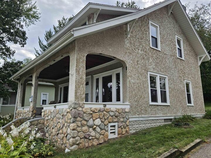 Property Photo: 821 Summit Street WI 53913