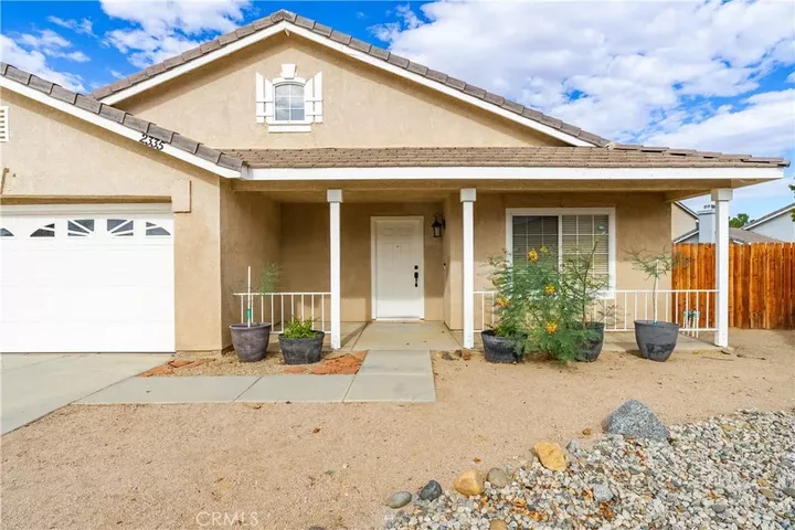 Property Photo:  2335 Gable Court  CA 93560 