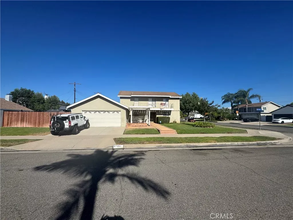Property Photo: 431 N Earlham CA 92869