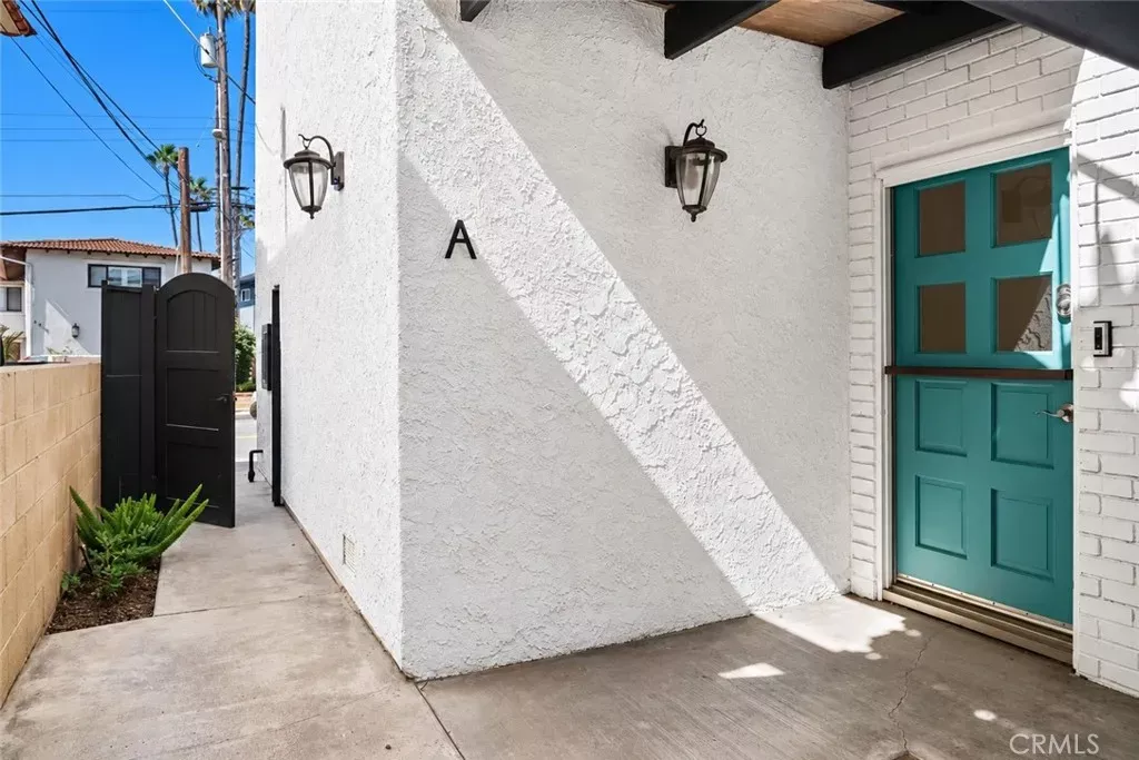 Property Photo: 1404 Buena Vista 1 CA 92672