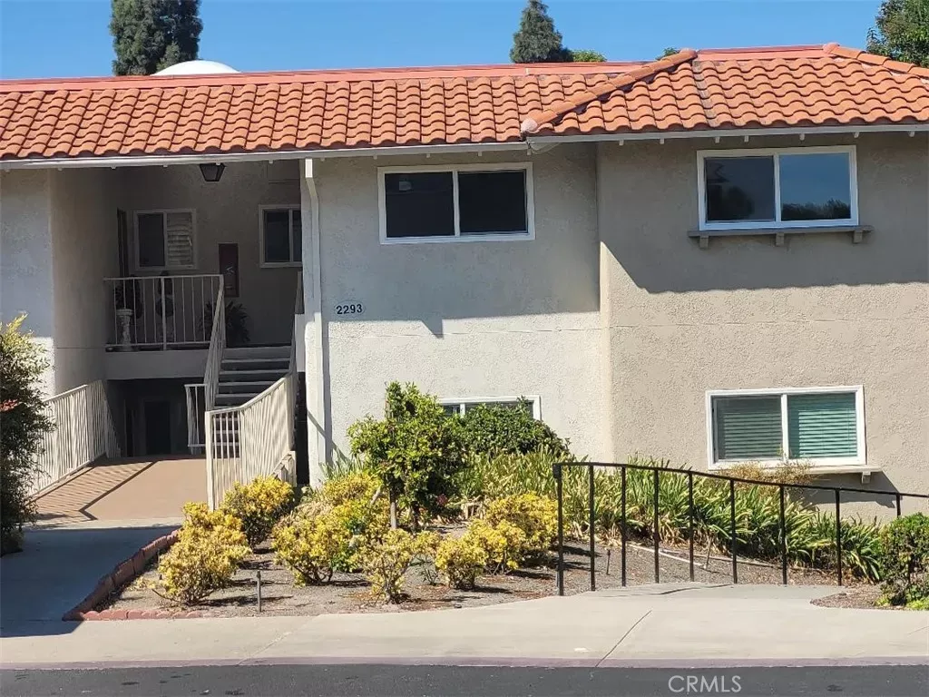 Property Photo:  2293 Via Puerta  CA 92637 