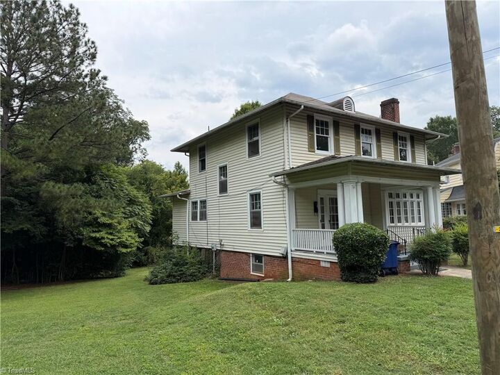 Property Photo:  7 Park Boulevard  NC 27127 