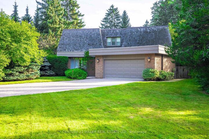 Photo de la propriété: 16 Colonial Crescent ON L6J 4K9