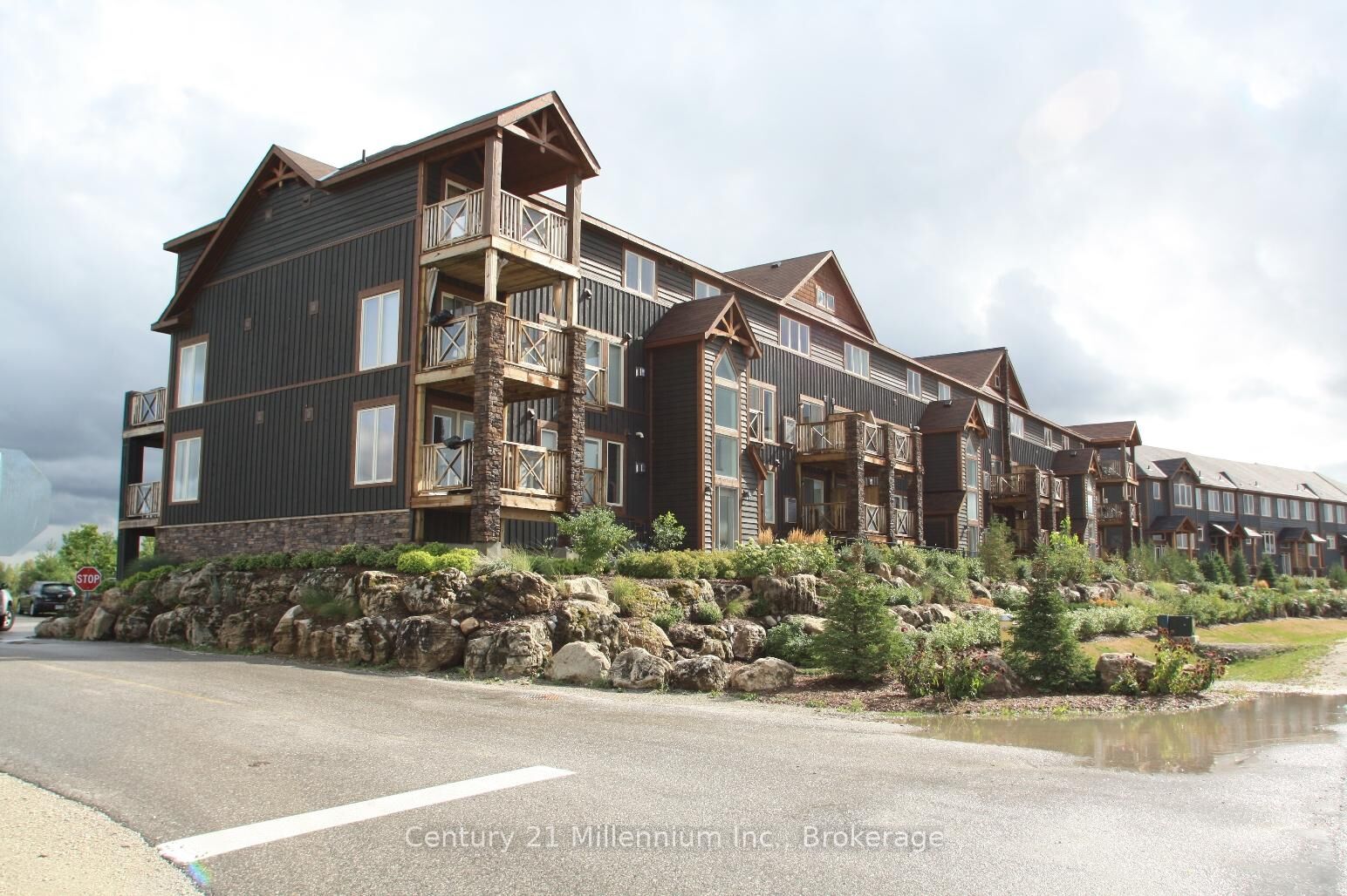 Photo de la propriété:  10 Joseph Trail  ON L9Y 0J2 