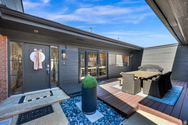 Property Photo: 2314 S Ridgewood Way UT 84010