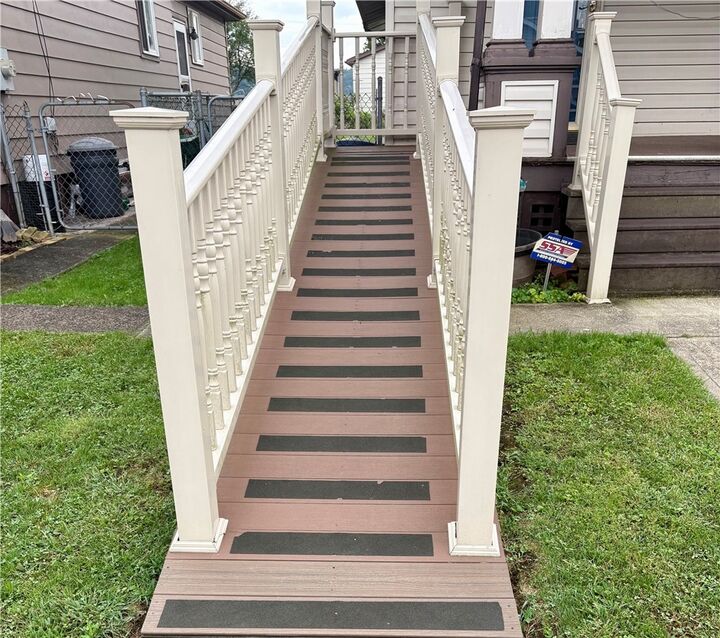Property Photo:  122 2nd St  PA 15412 