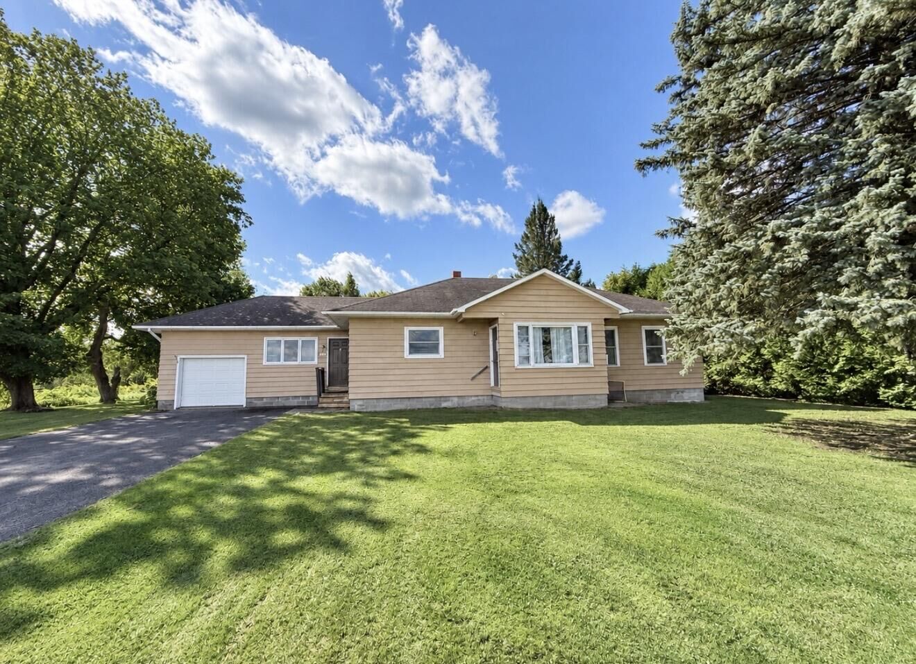 Property Photo:  301 Dubois Road  NY 12919 