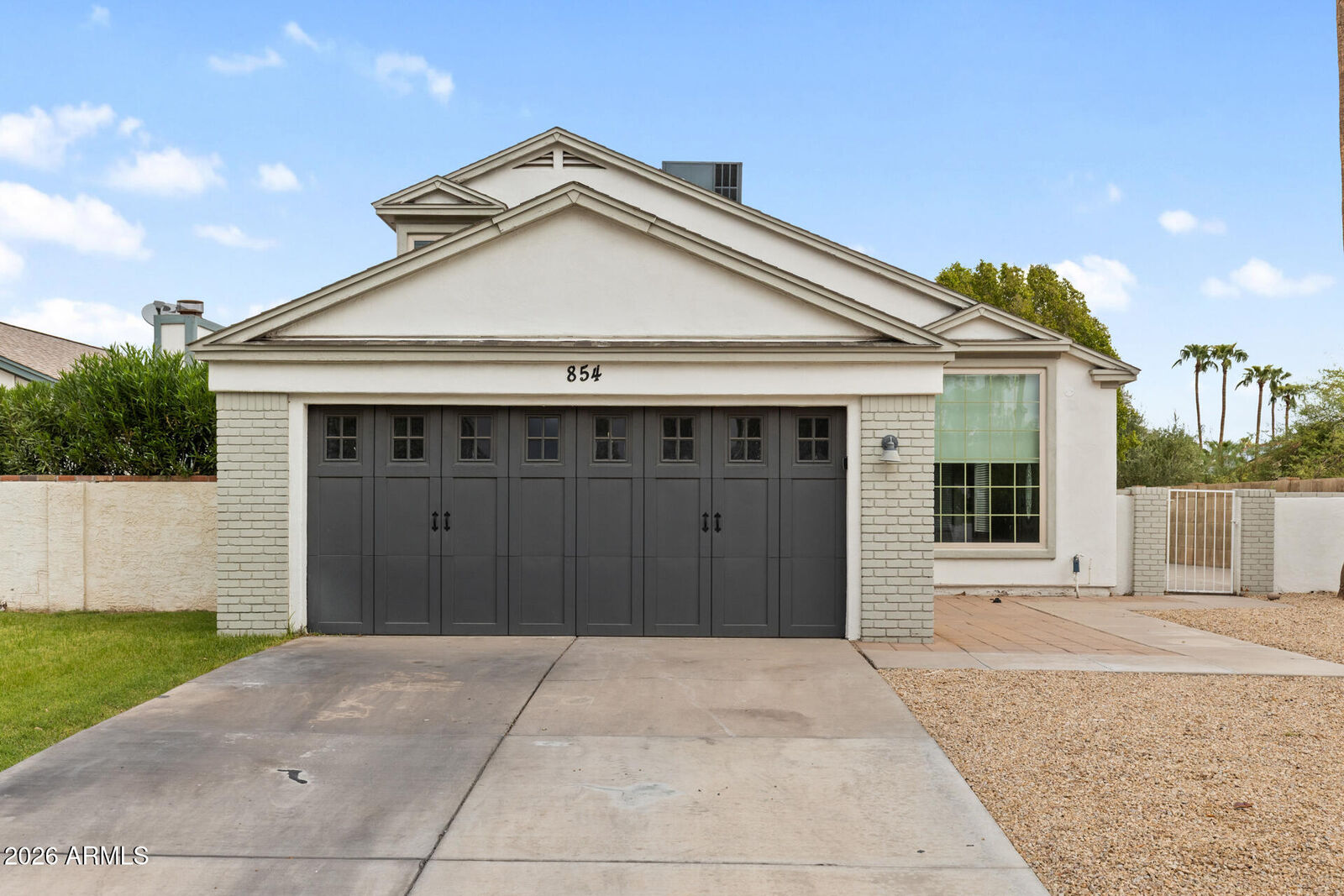 Property Photo:  854 E Manor Drive  AZ 85225 