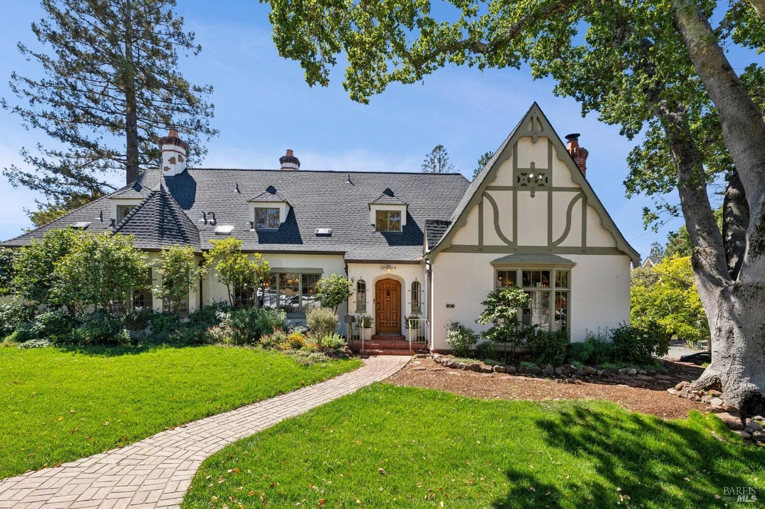 Property Photo: 87 Forbes Avenue CA 94901