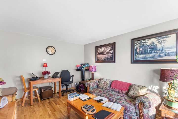 Property Photo: 32739 Fraser Crescent BC V2V 1C9
