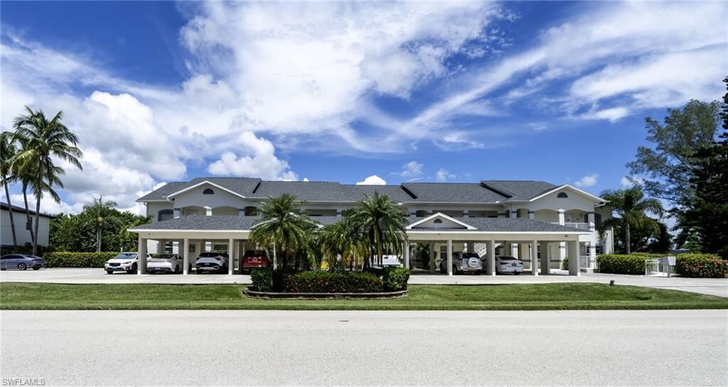 Property Photo:  615 Rose Garden Rd 2  FL 33914 