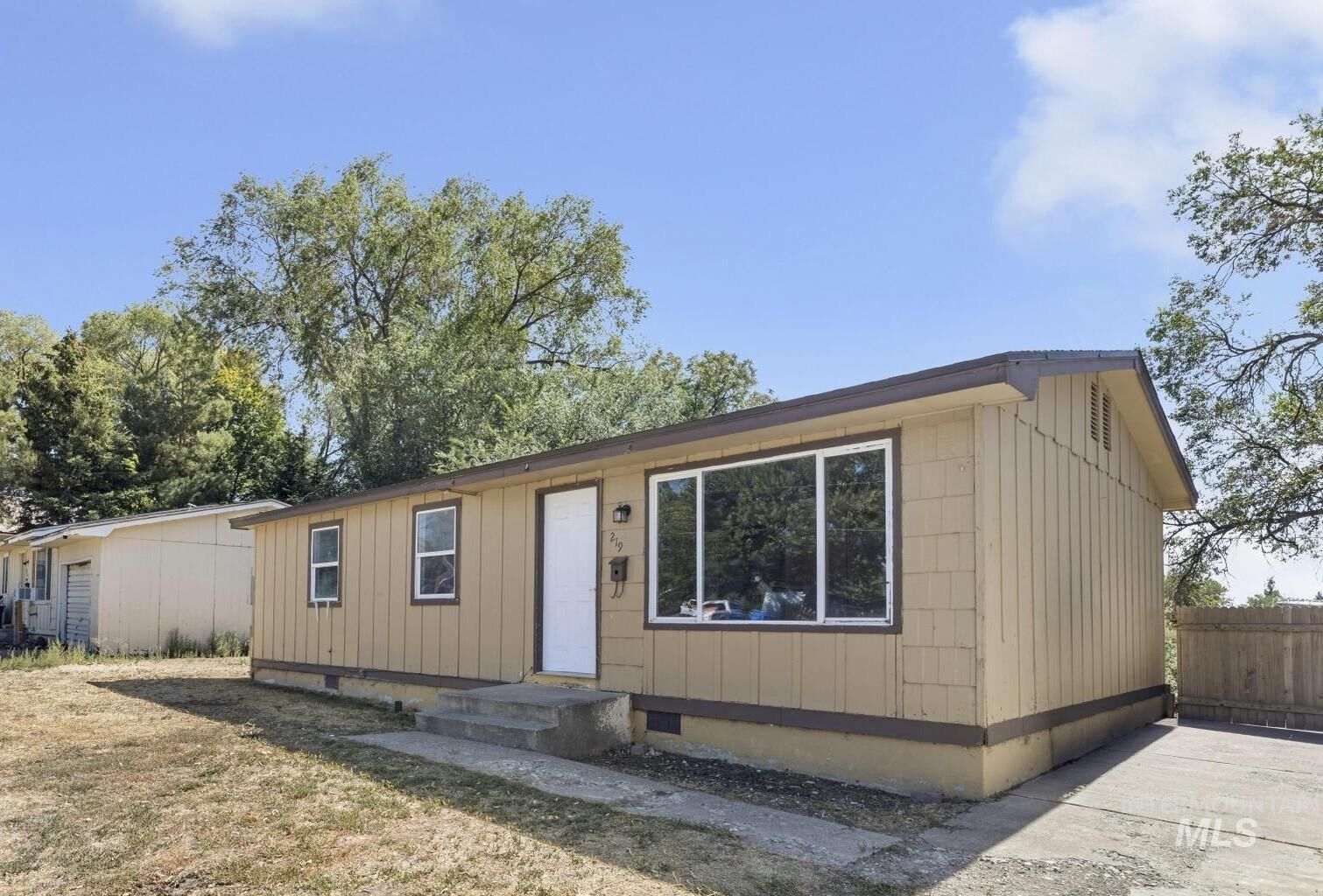 Property Photo: 219 E H Ave ID 83318