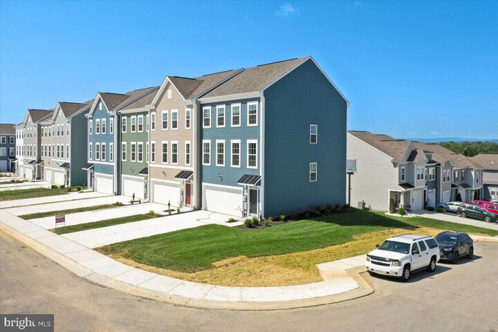 Property Photo:  64 Stafford Place  WV 25419 