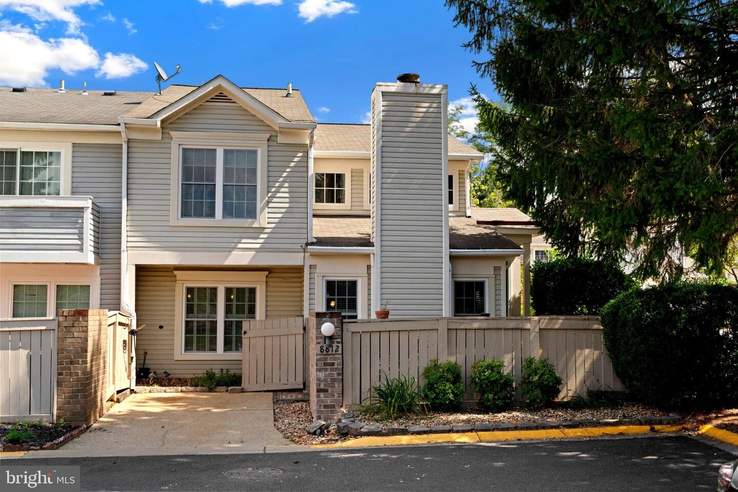 Property Photo: 8812 Rustburg Circle MD 20886