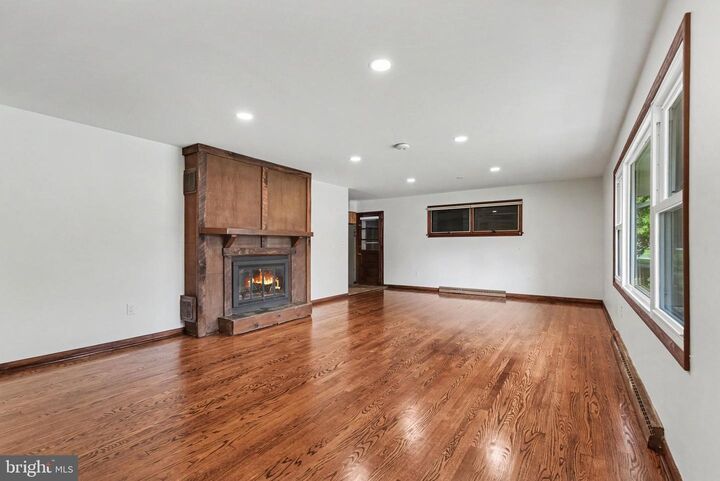 Property Photo:  604 Hillcrest Road  PA 17033 