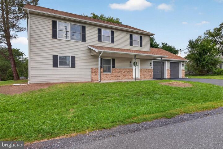 Property Photo:  504 N Humer Street  PA 17025 