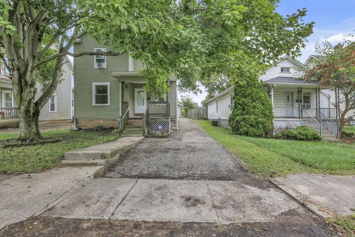 Property Photo:  643 E Walnut Street  OH 43130 