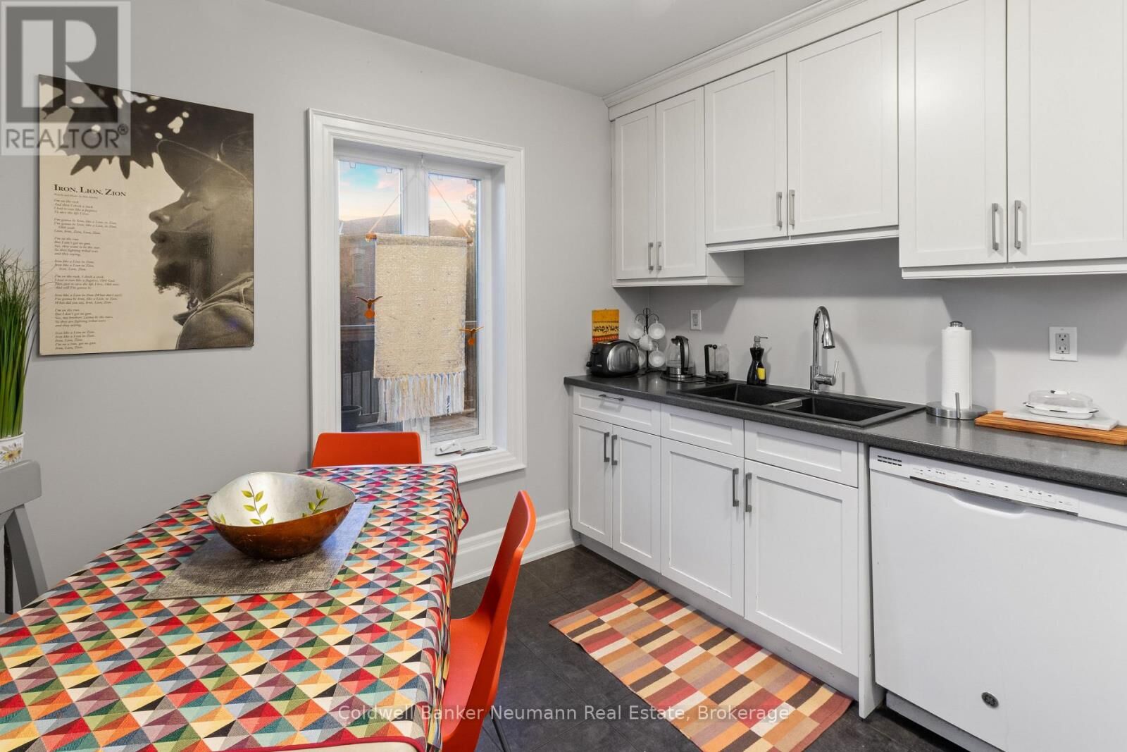 Property Photo: 54 Yarmouth Street A ON N1H 4G3
