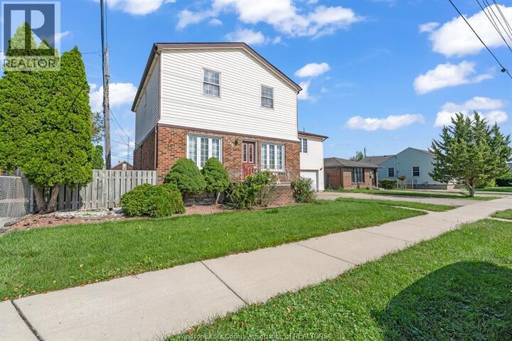 Property Photo:  2416 Mercer Street  ON N8X 3R5 