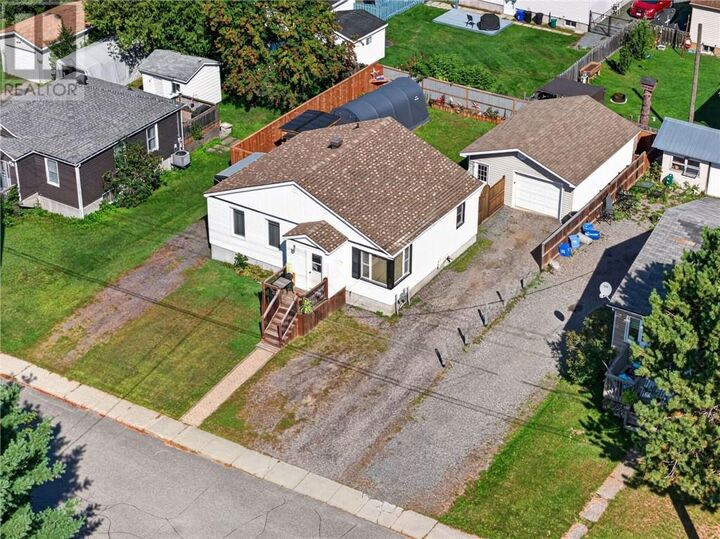 Property Photo: 314 Tenth Avenue ON P3Y 1N7