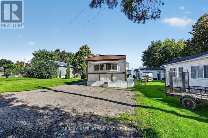 Property Photo:  4 Bridle Path  ON K7A 4S5 
