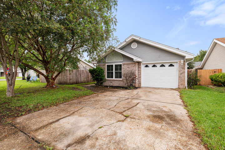 Property Photo:  1866 Heartland Drive  FL 32547 