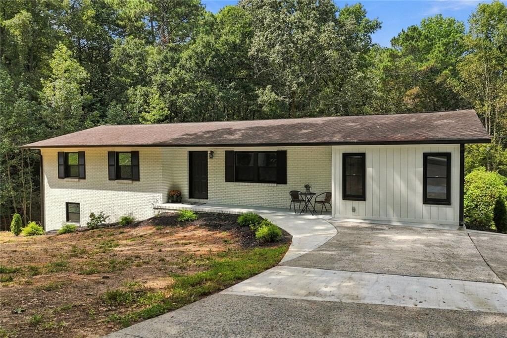 Property Photo:  125 Westview Street  GA 30114 