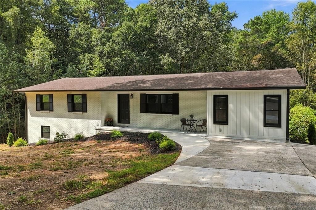 Property Photo:  125 Westview Street  GA 30114 