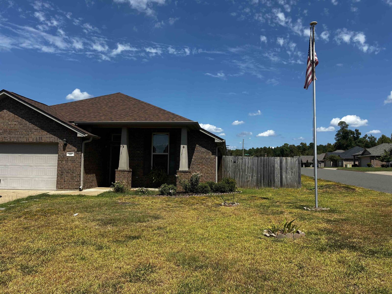 Property Photo:  201 Sierra Vista 201 Sierra Vista Ln  TX 75605 