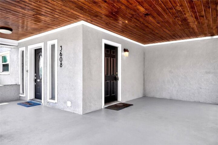 Property Photo:  3608 W Carmen Street  FL 33609 