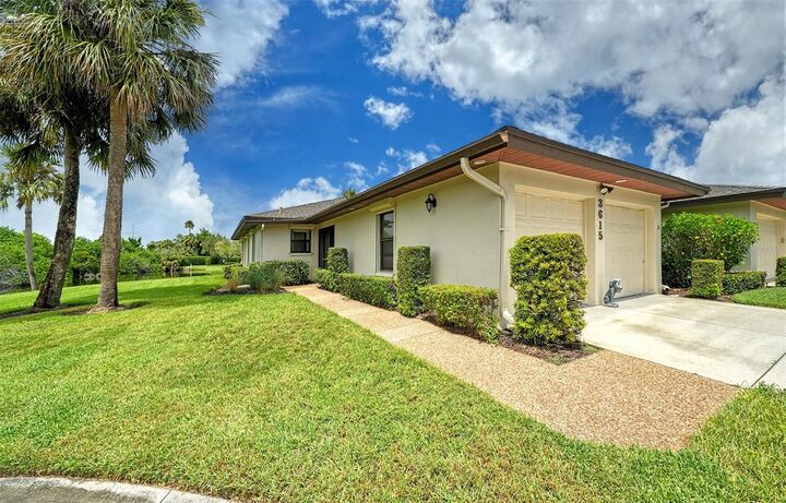 Property Photo: 3615 Muirfield Drive 3D FL 34238