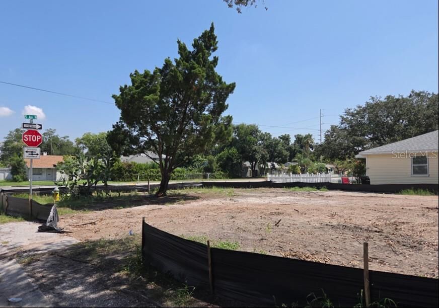 Property Photo:  5262 5th Avenue N  FL 33710 